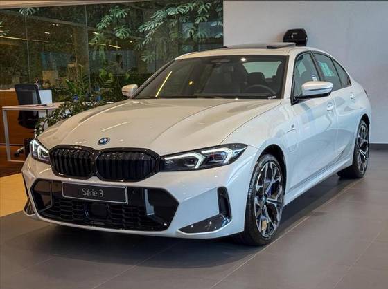 BMW 330e 2.0 16V TURBO HÍBRIDO M SPORT AUTOMÁTICO